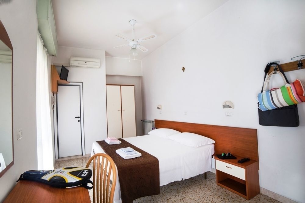 Hotel Nuovo Fiore Cattolica Kültér fotó